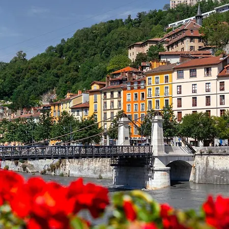 T2 Lumineux & Moderne Proche Centre Grenoble